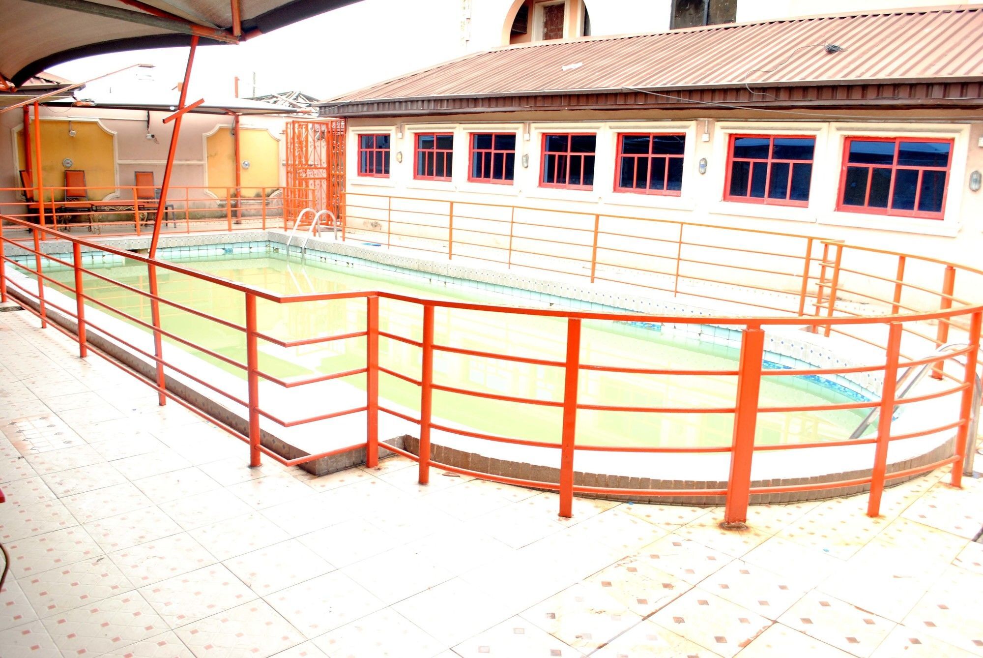 Aquatic Suites & Lounge Lagos Eksteriør bilde